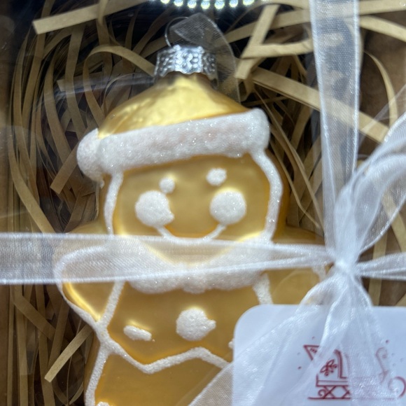 Sleigh Hill Glass Gingerbread Man And Girl Ornament Set Gold NEW - Picture 2 of 3